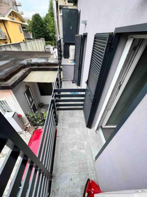 Apartamento Pregevole Duplex A 1 Minuto Dalla Metro Collegno Exterior foto